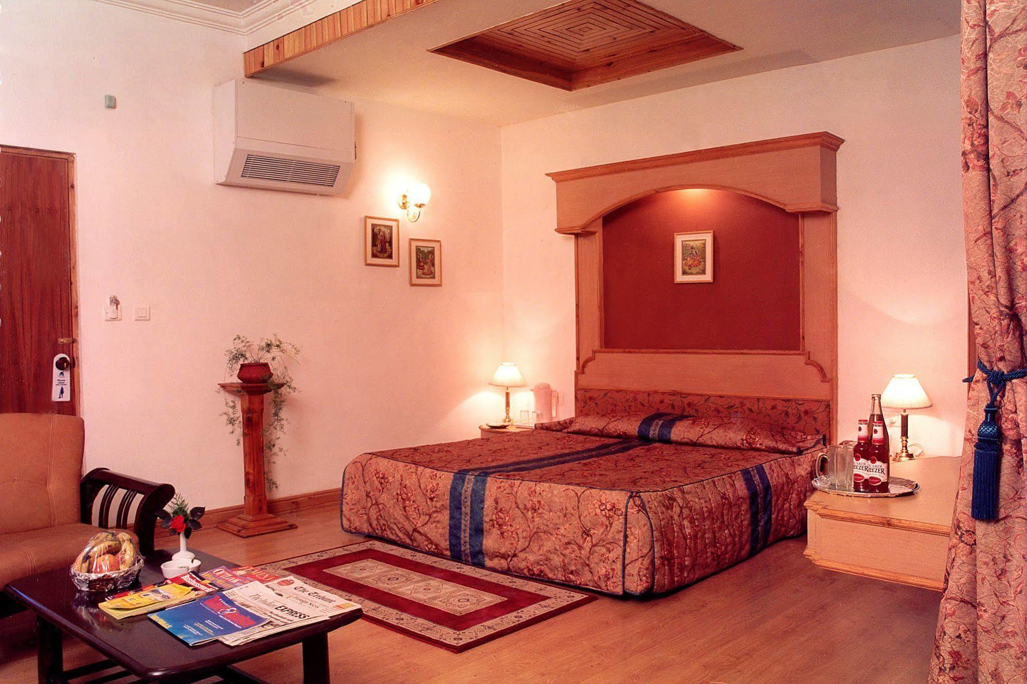 Hotel Manali Heights Zewnętrze zdjęcie