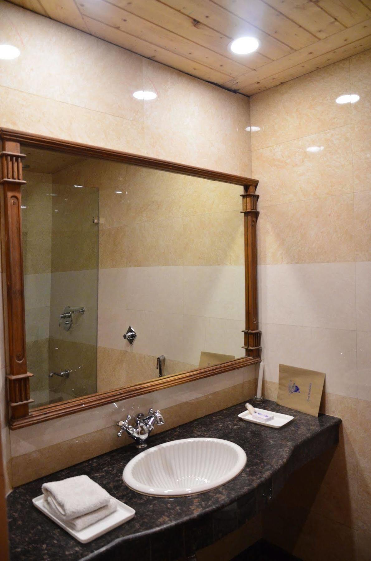 Hotel Manali Heights Zewnętrze zdjęcie