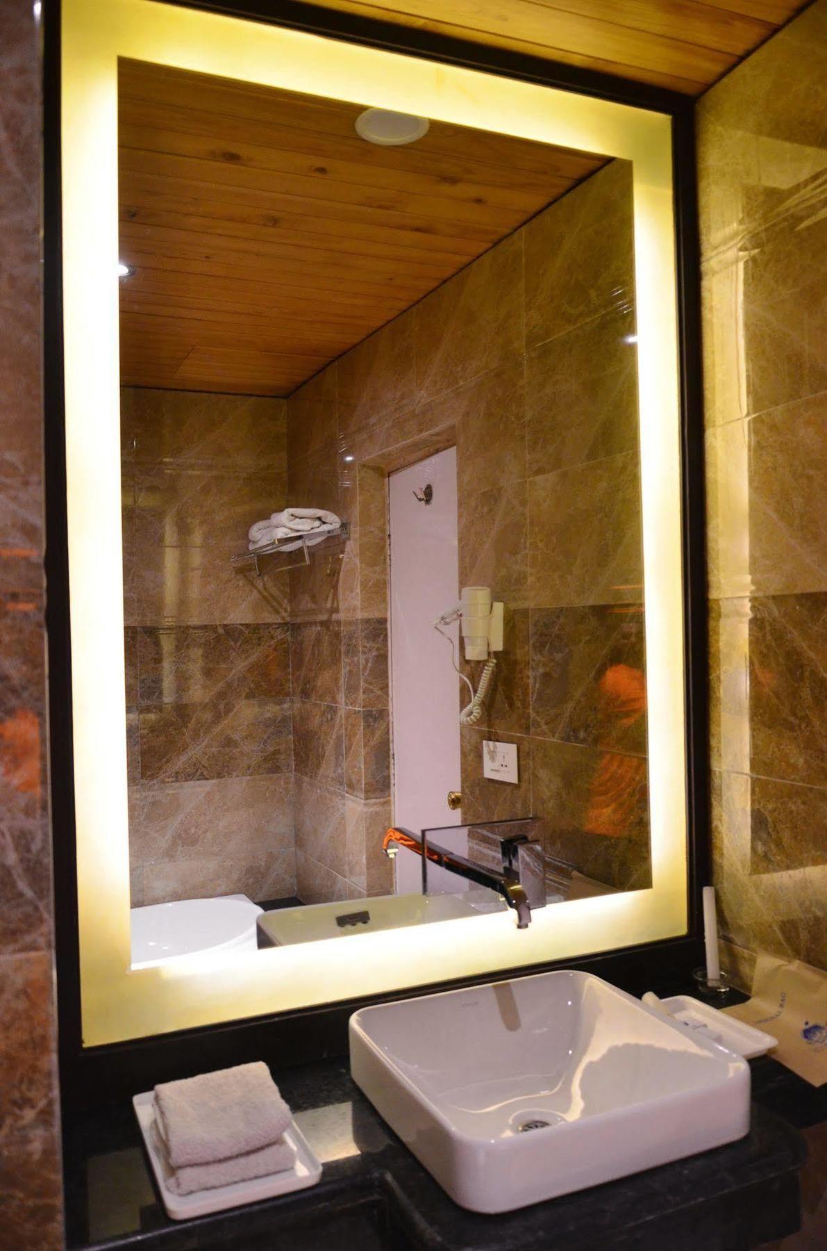 Hotel Manali Heights Zewnętrze zdjęcie