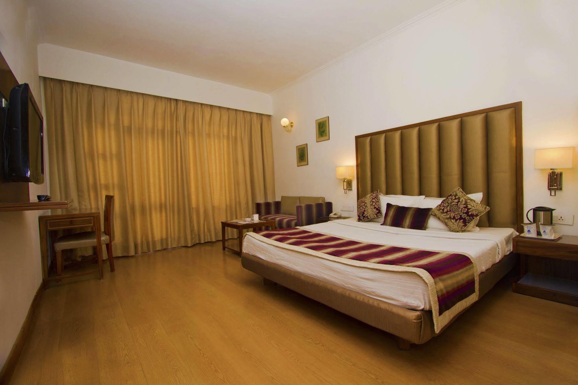 Hotel Manali Heights Zewnętrze zdjęcie
