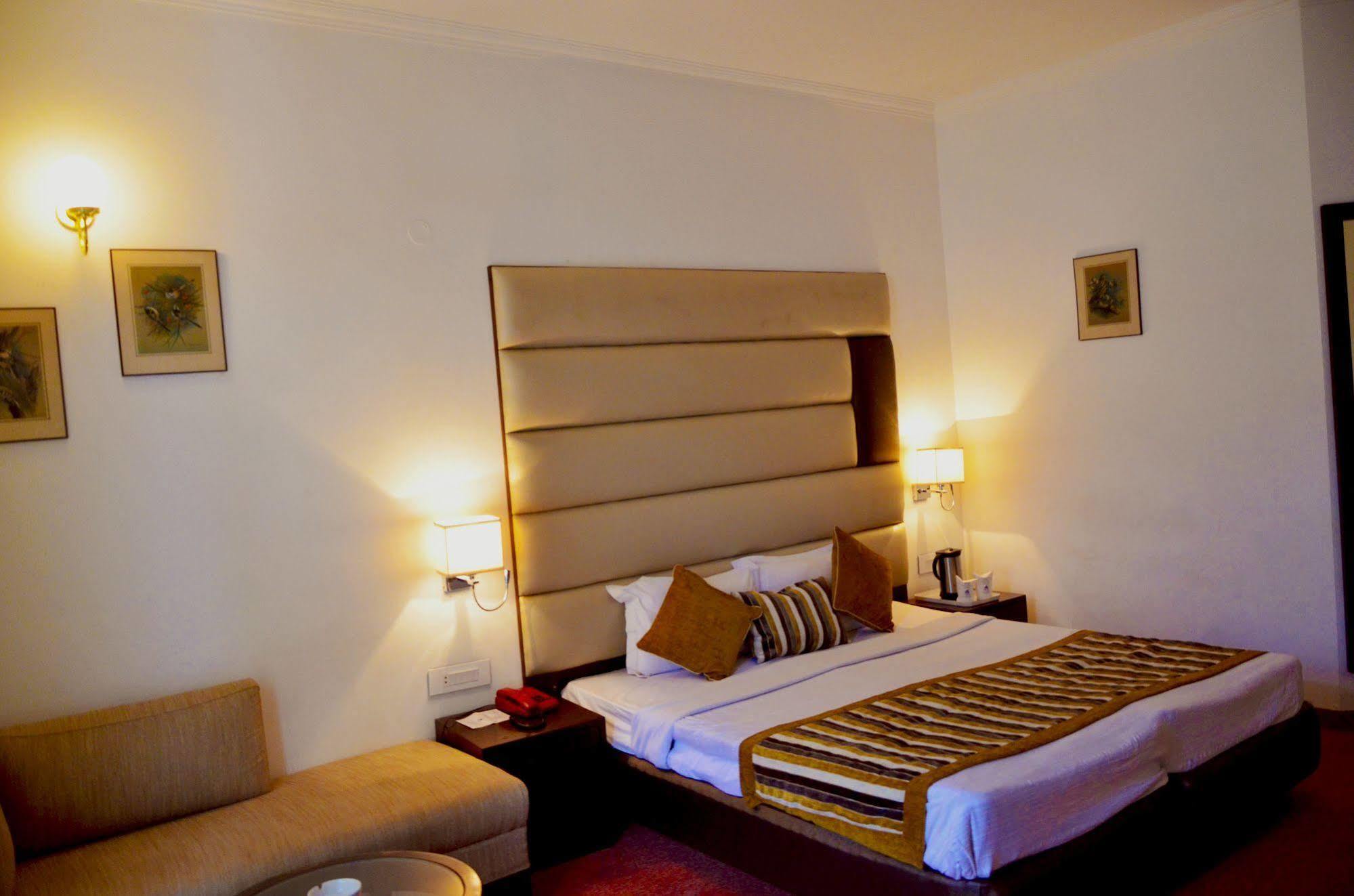 Hotel Manali Heights Zewnętrze zdjęcie