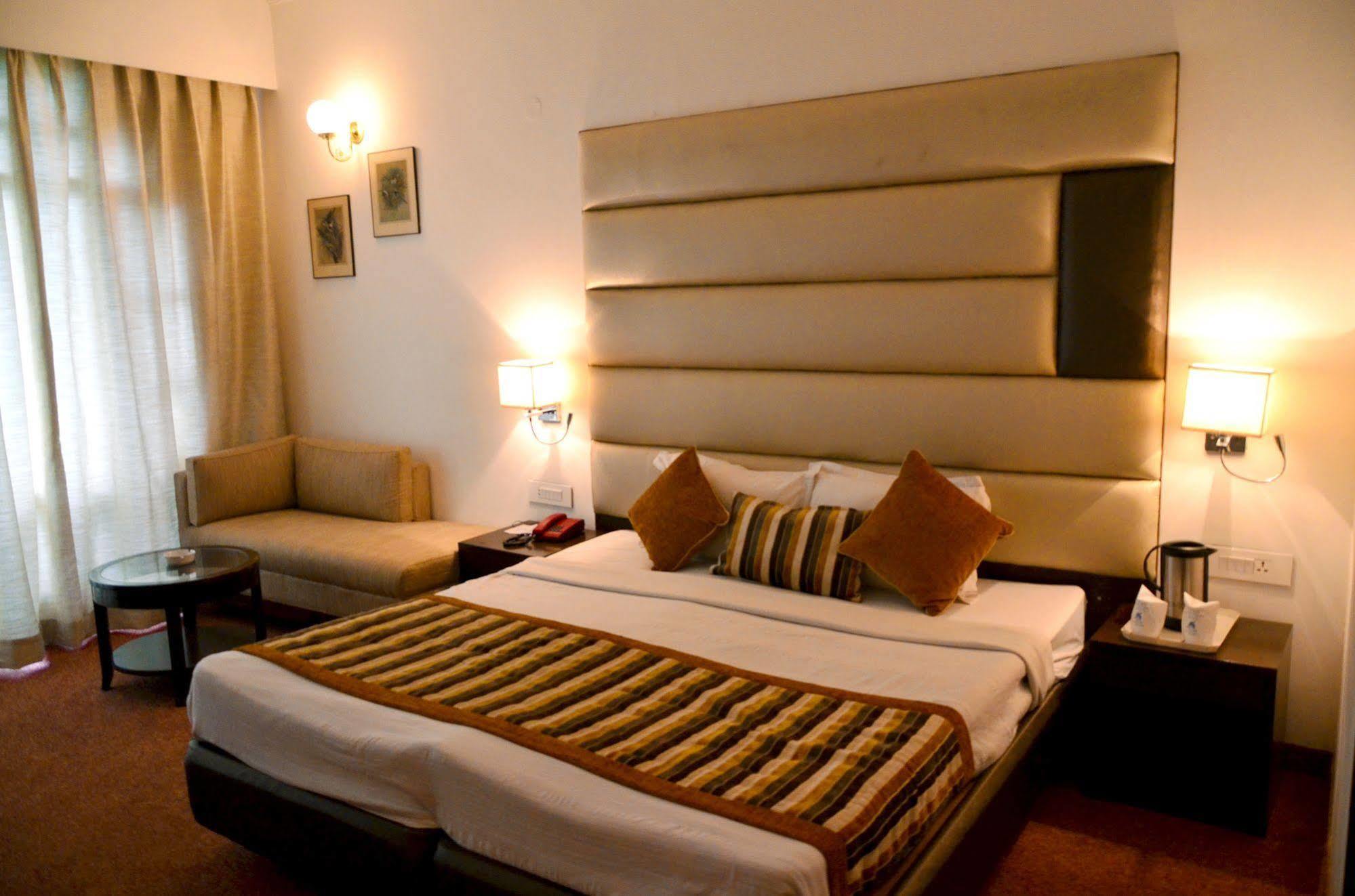 Hotel Manali Heights Zewnętrze zdjęcie